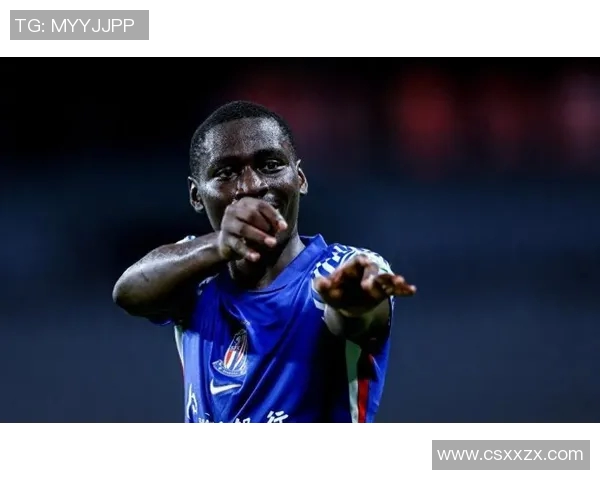 苏宁与申花激战正酣比分悬念迭起球迷期待精彩瞬间